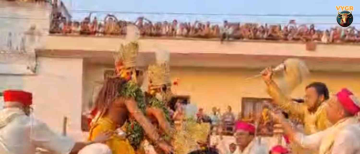 Varanasi's 488-Year-Old Nati Imli Bharat Milap Leela Draws Lakhs on Papankusha Ekadashi