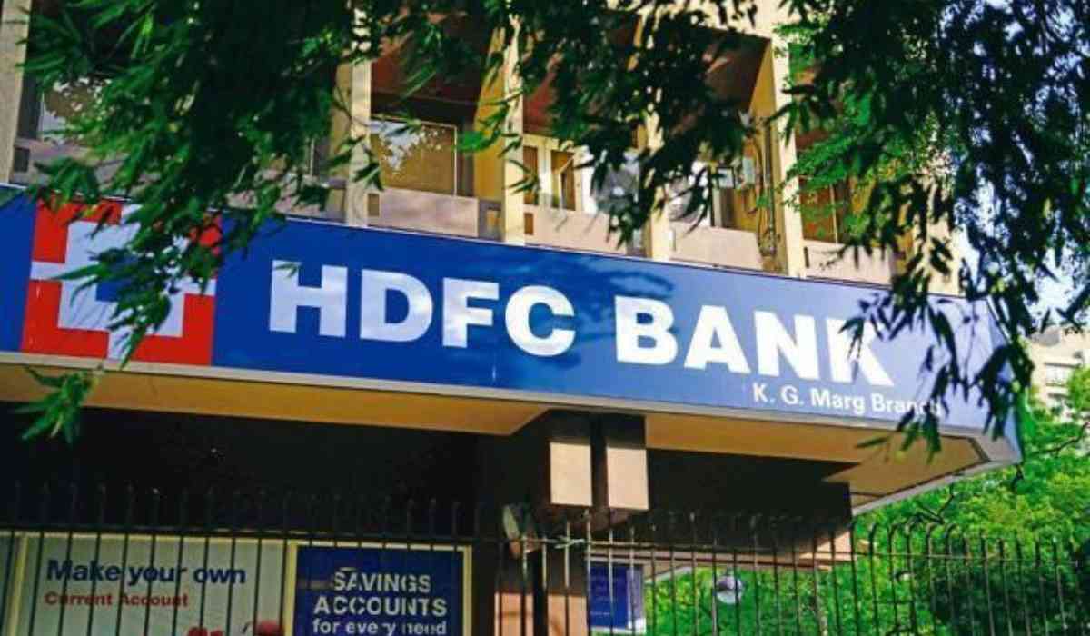 Hdfc Bank Gets Rbi Approval For 95 Stake In Icici Axis 3700