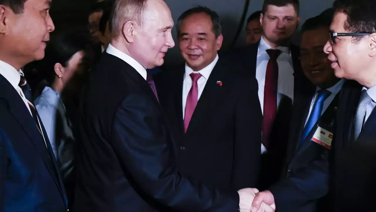 Russian President Putin visits Vietnam after North Korea trip