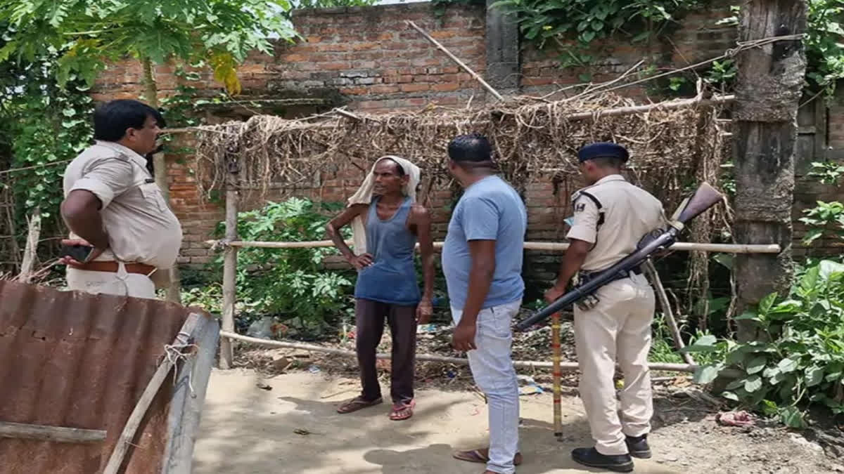 bihar: 5 killed, burnt in tribal village
