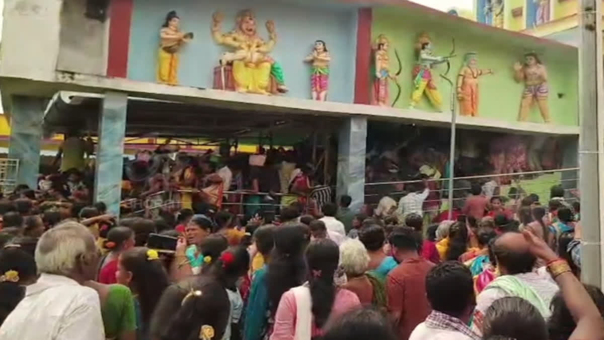 9 Dead, Several Injured in Srikakulam’s Venkateswara Swamy Temple, Andhra Pradesh Stampede During Ekadashi