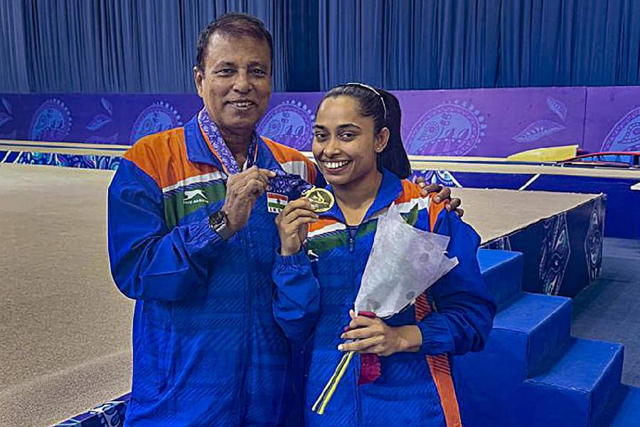 Dipa Karmakar wins gold