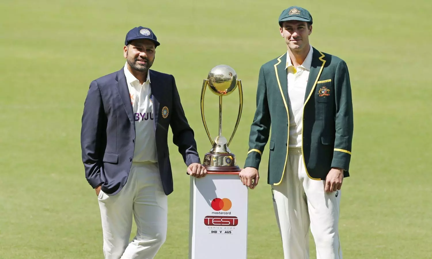 Rohit Sharma and Pat Cummins before the match.