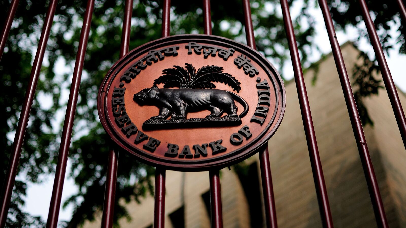 India’s GDP Faces Minor Slowdown as Subsidies Rise, Says RBI