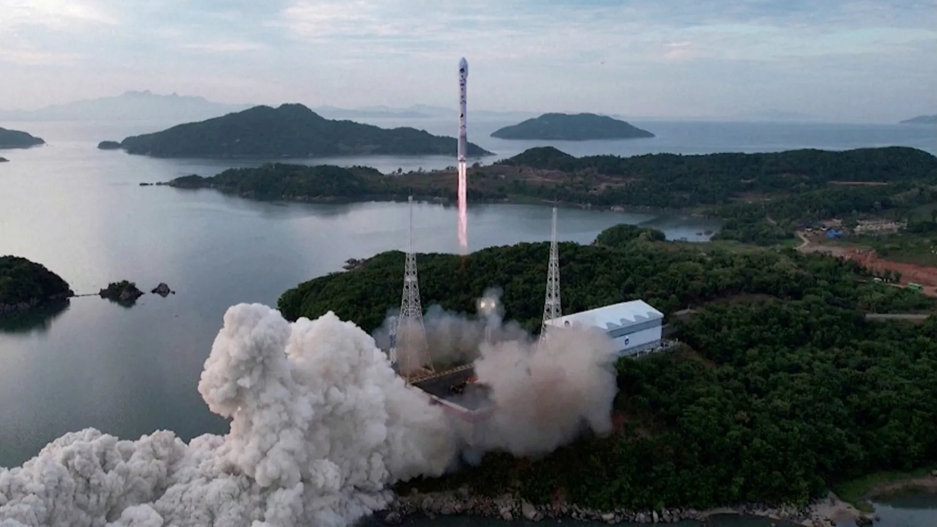 Photo: North Korea launches 'Spy Satellite', draws America's ire 