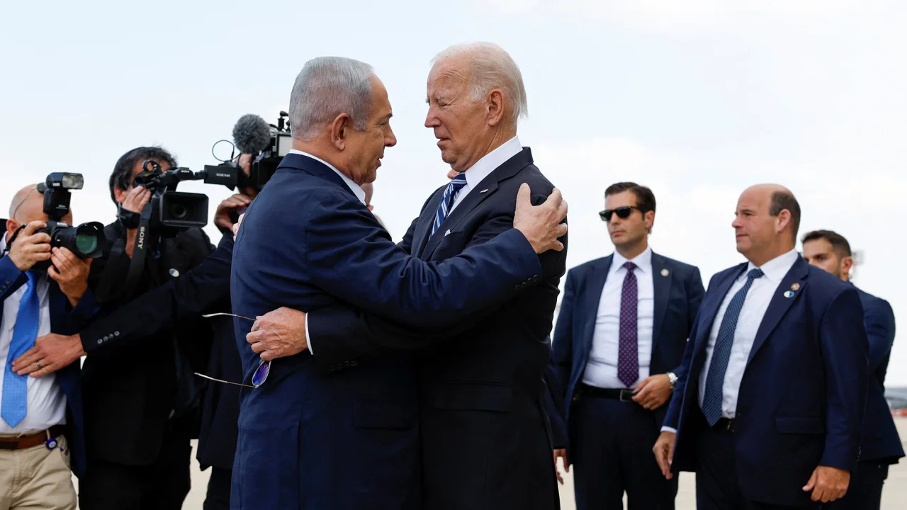 Israeli Prime Minister Netanyahu and Herzog greet US President Joe Biden on the tarmac