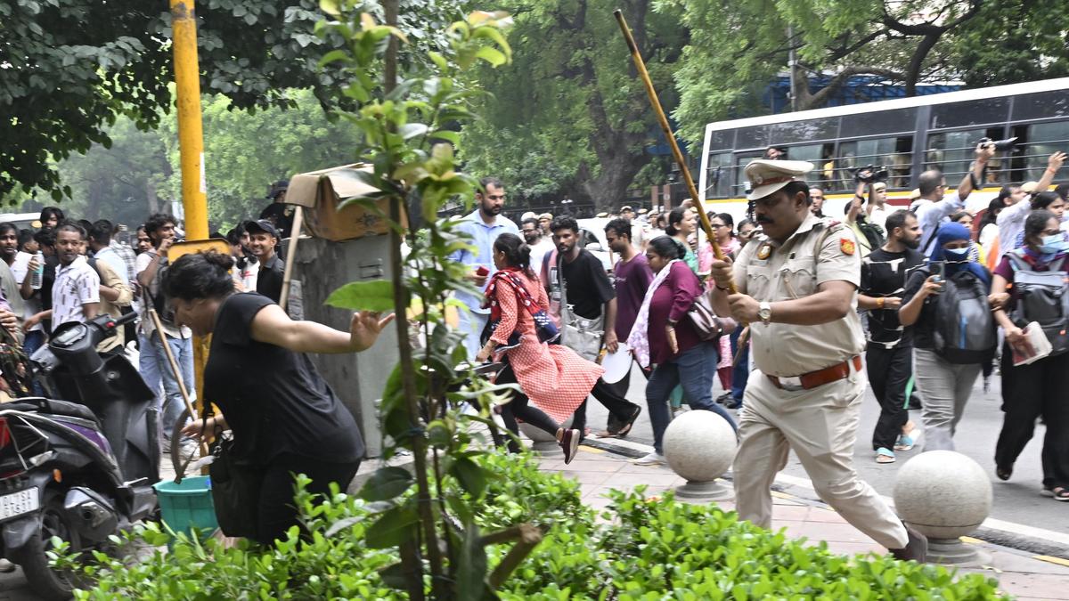 student protest delhi