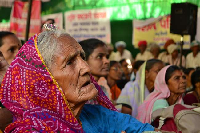 Rajasthan Seniors Seek Help in Delhi Over Pension Access Challenges