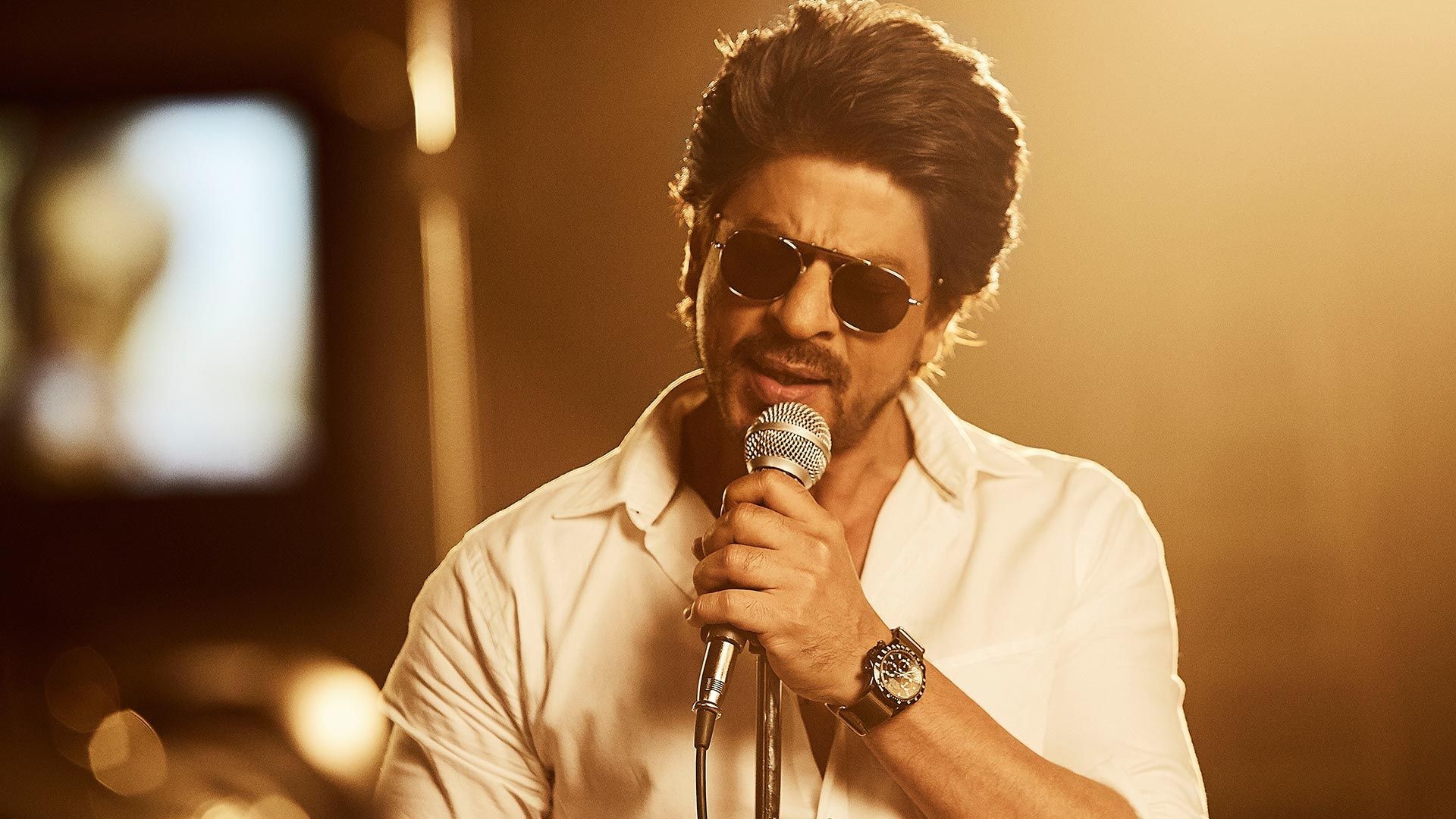 SRK with a mic