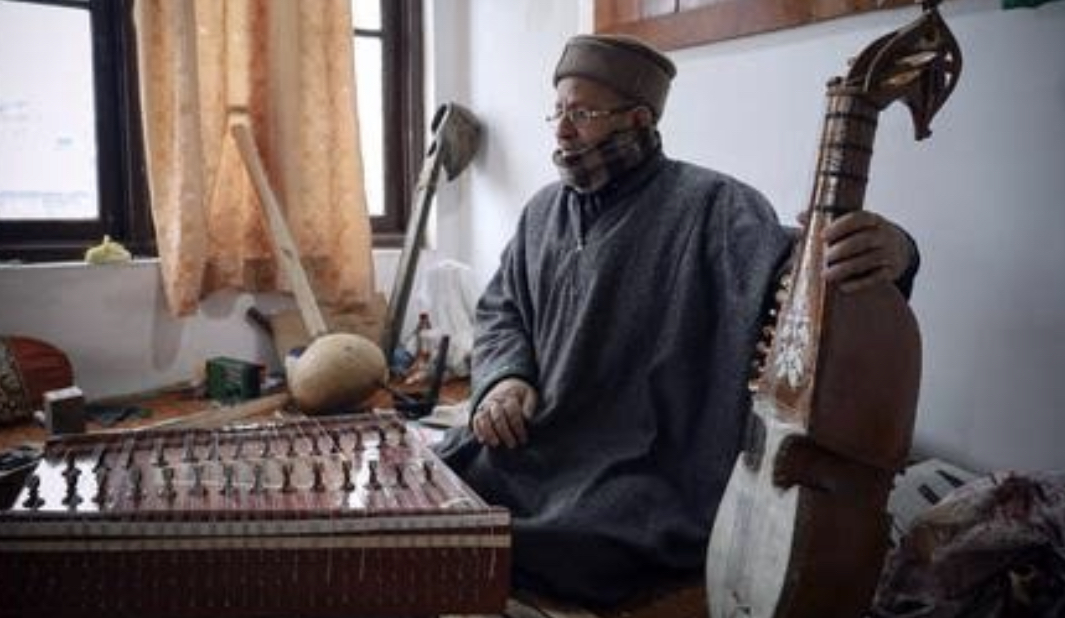 Ghulam Muhammad Zaz the Santoor Maker