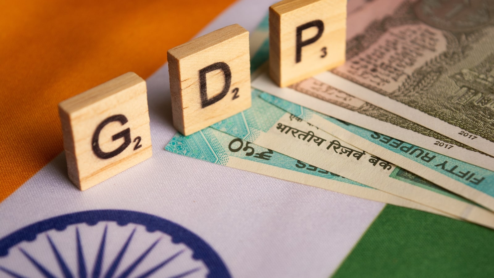  India’s Q2 GDP Growth Drops to 5.4%, Hits Seven-Quarter Low