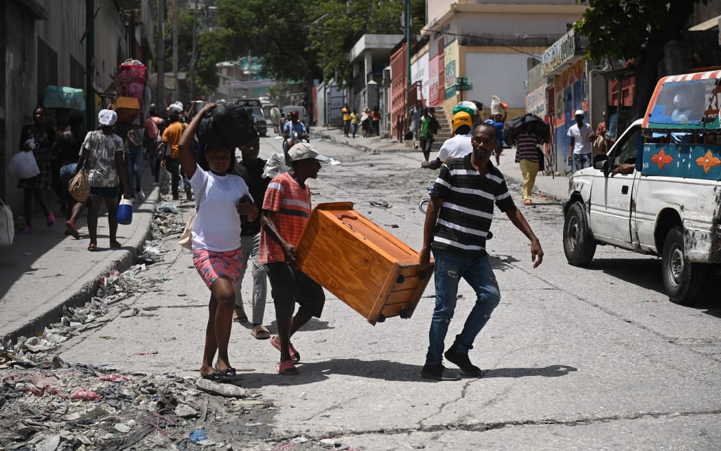 Fresh rounds of violence in Haiti displace 9000 residents 