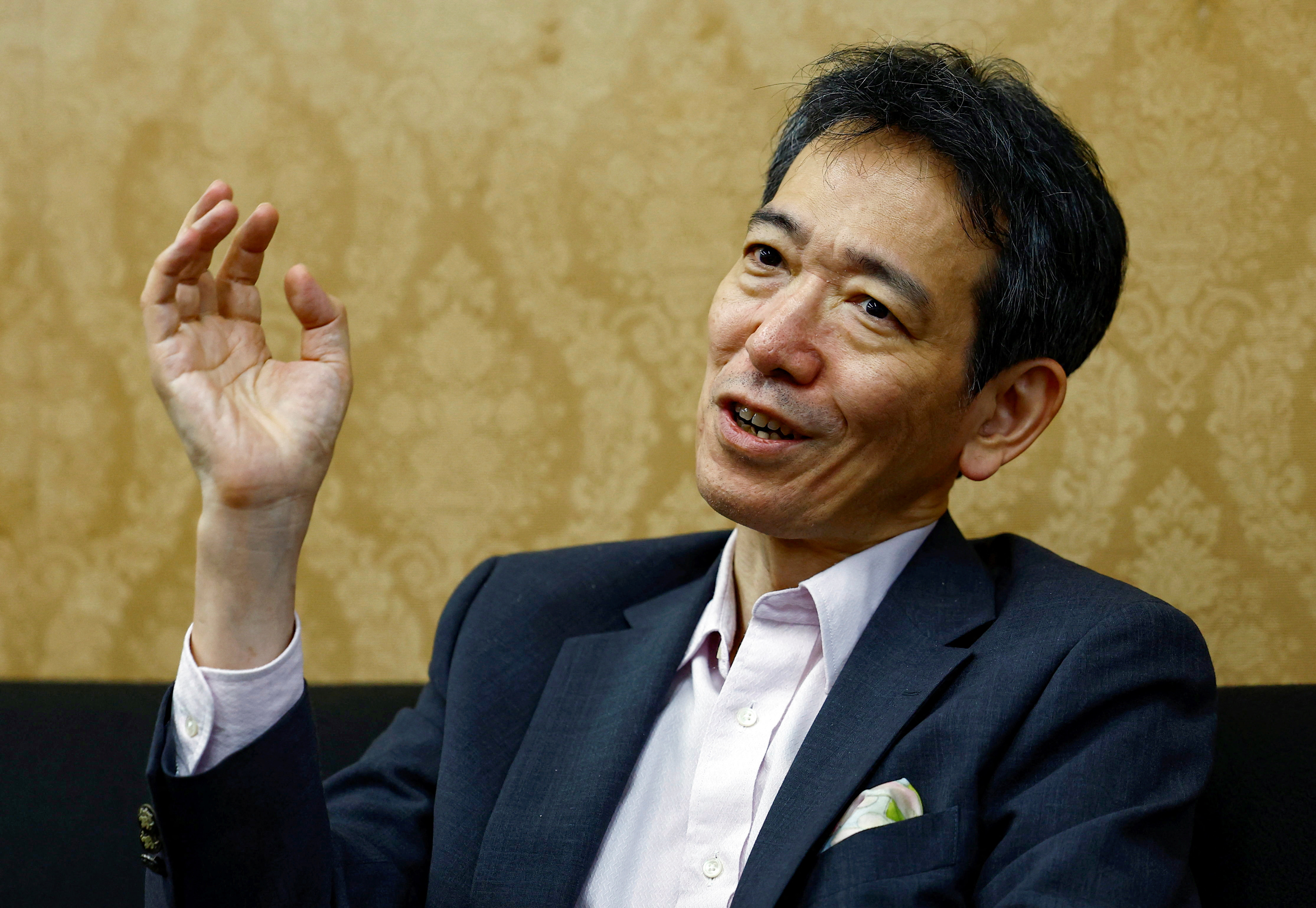 Japan Voices Concern Over Rapid Yen Declines Amid Fiscal Policy Uncertainty