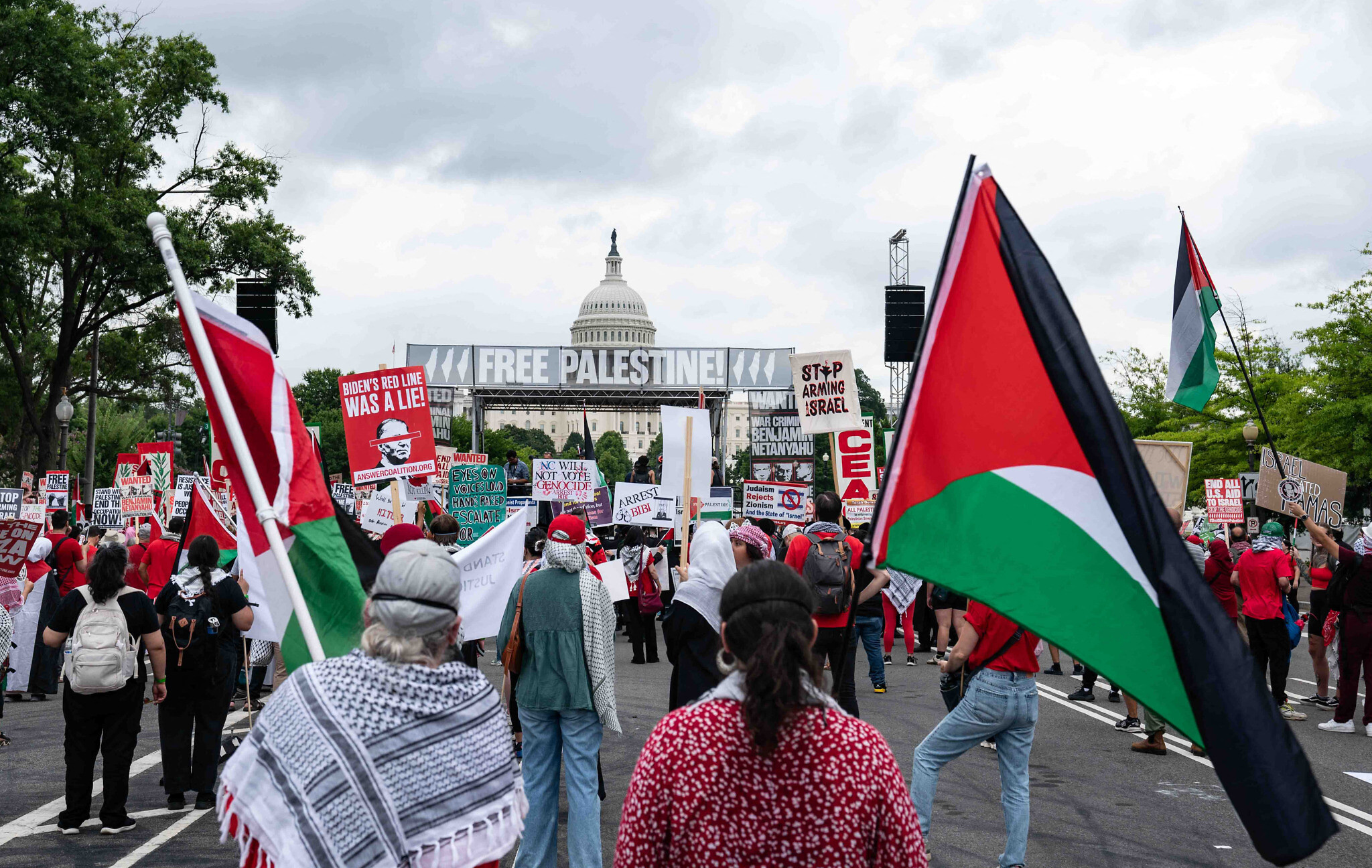 Netanyahu addresses US Congress amid protests