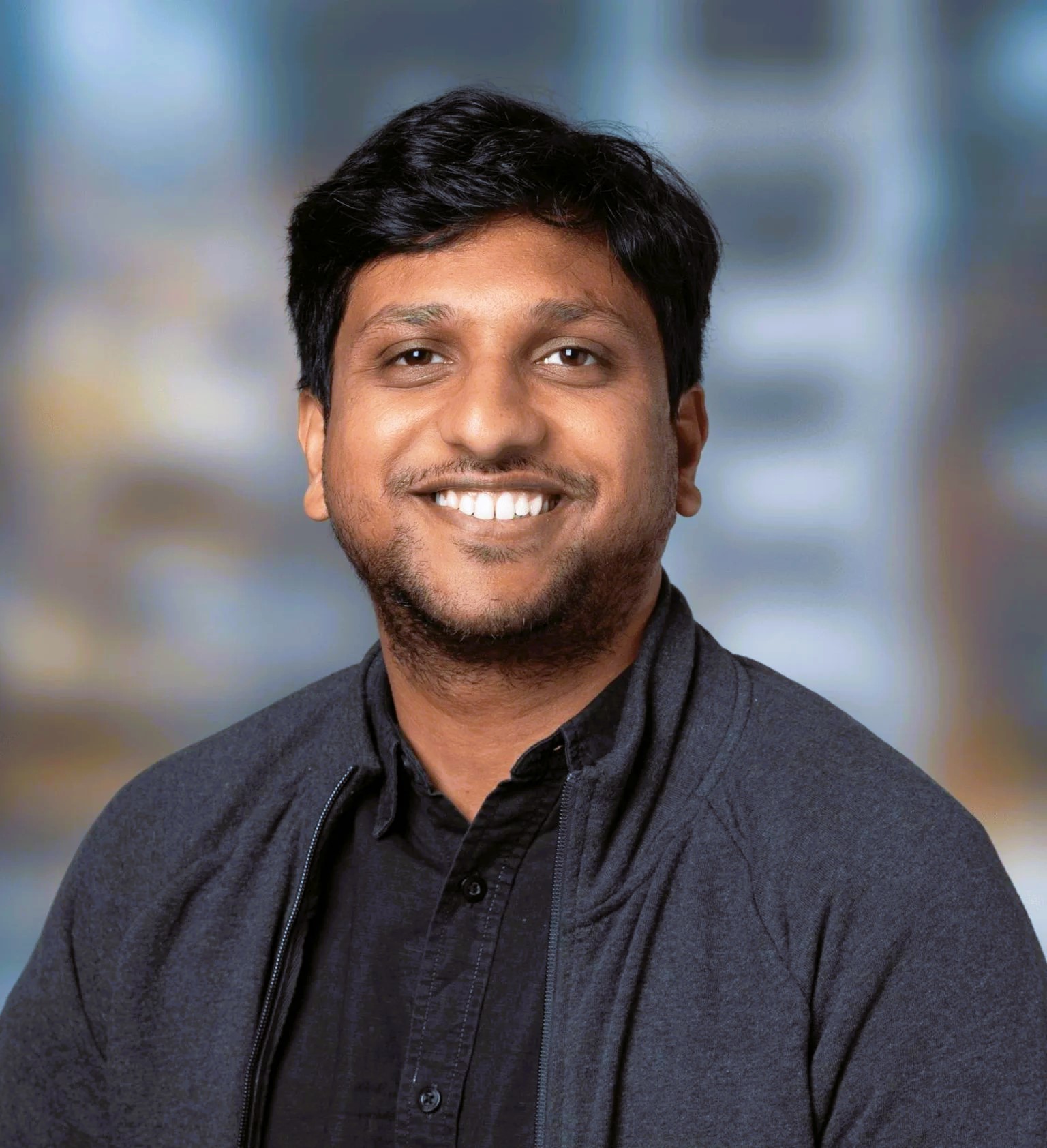 Akash Gupta- GreyOrange   CEO 