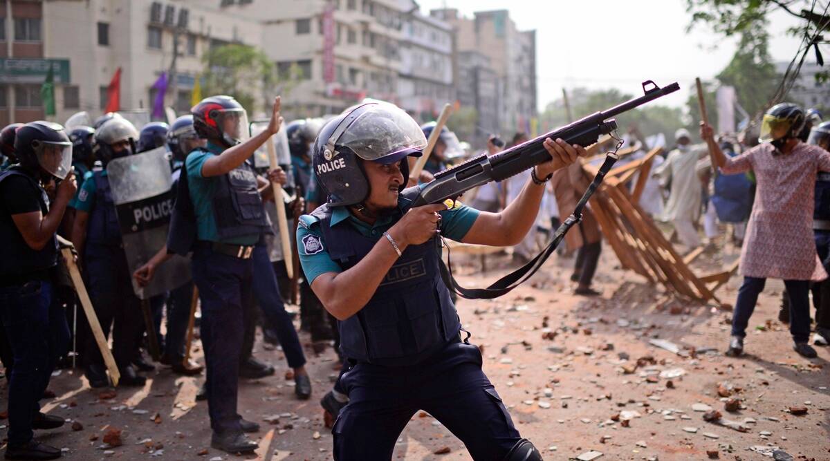 Bangladesh Civil War - Hundreds of peaceful student protestors shot dead as Sheikh Hasina fails a nation