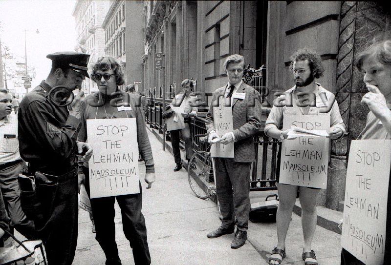 Art workers coalition protests 1969