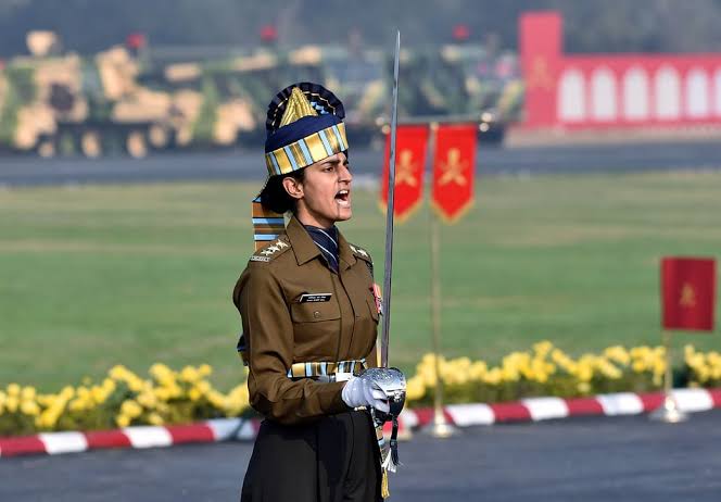 Lady army officers