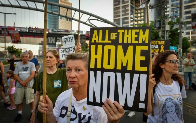 photo: Israeli protesters