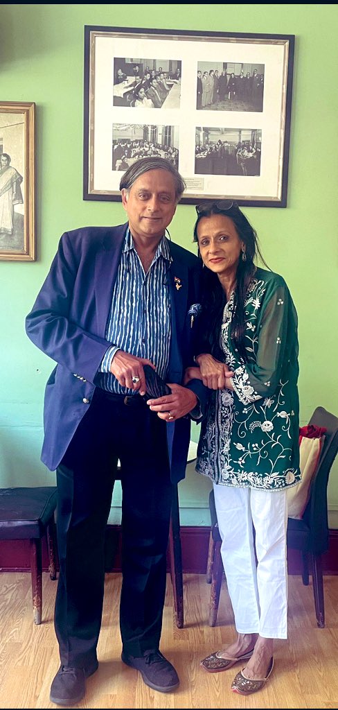 Photo:   Shashi Tharoor with his Sister