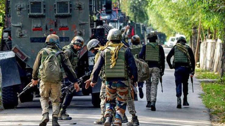 Two soldiers were allegedly abducted from Shangus in Kokernag area of Anantnag district on Tuesday, however, one of them managed to escape.