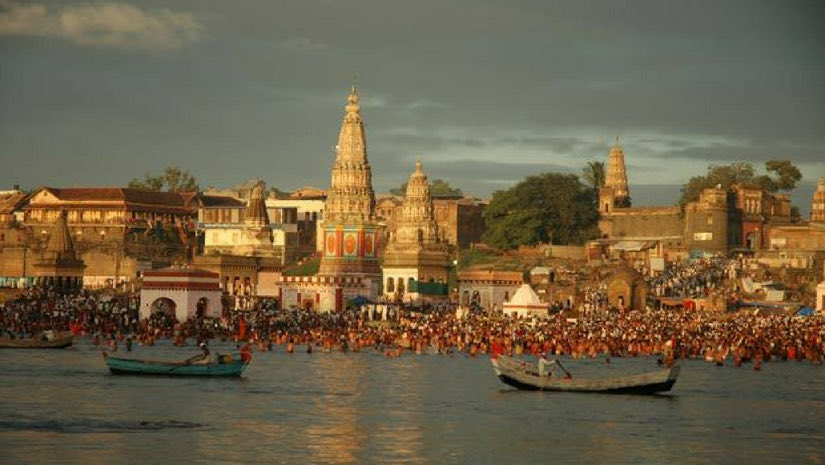 Photo: Devotees at Indrayani river ghat