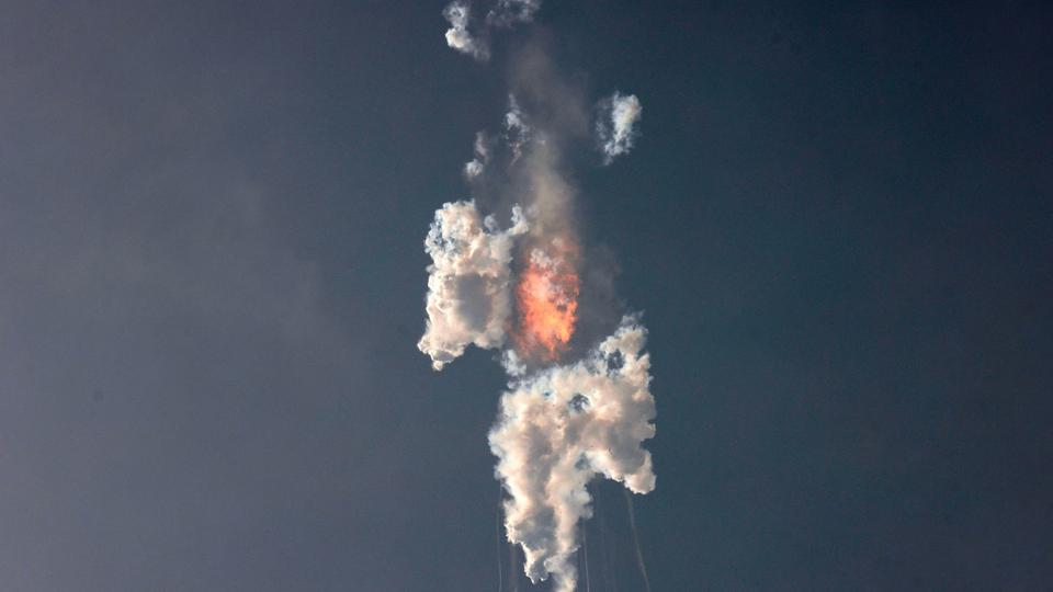 Photo:  SpaceX Starship Explodes