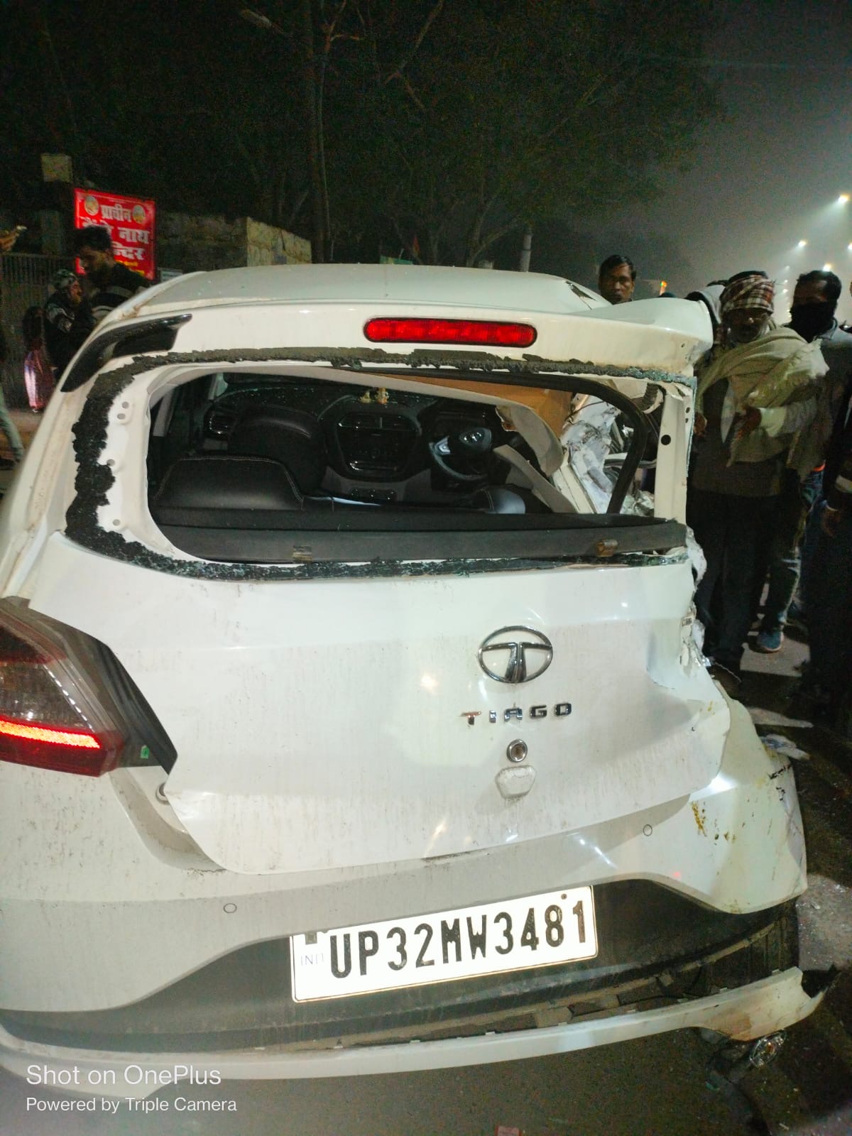 car accident on agra highway 