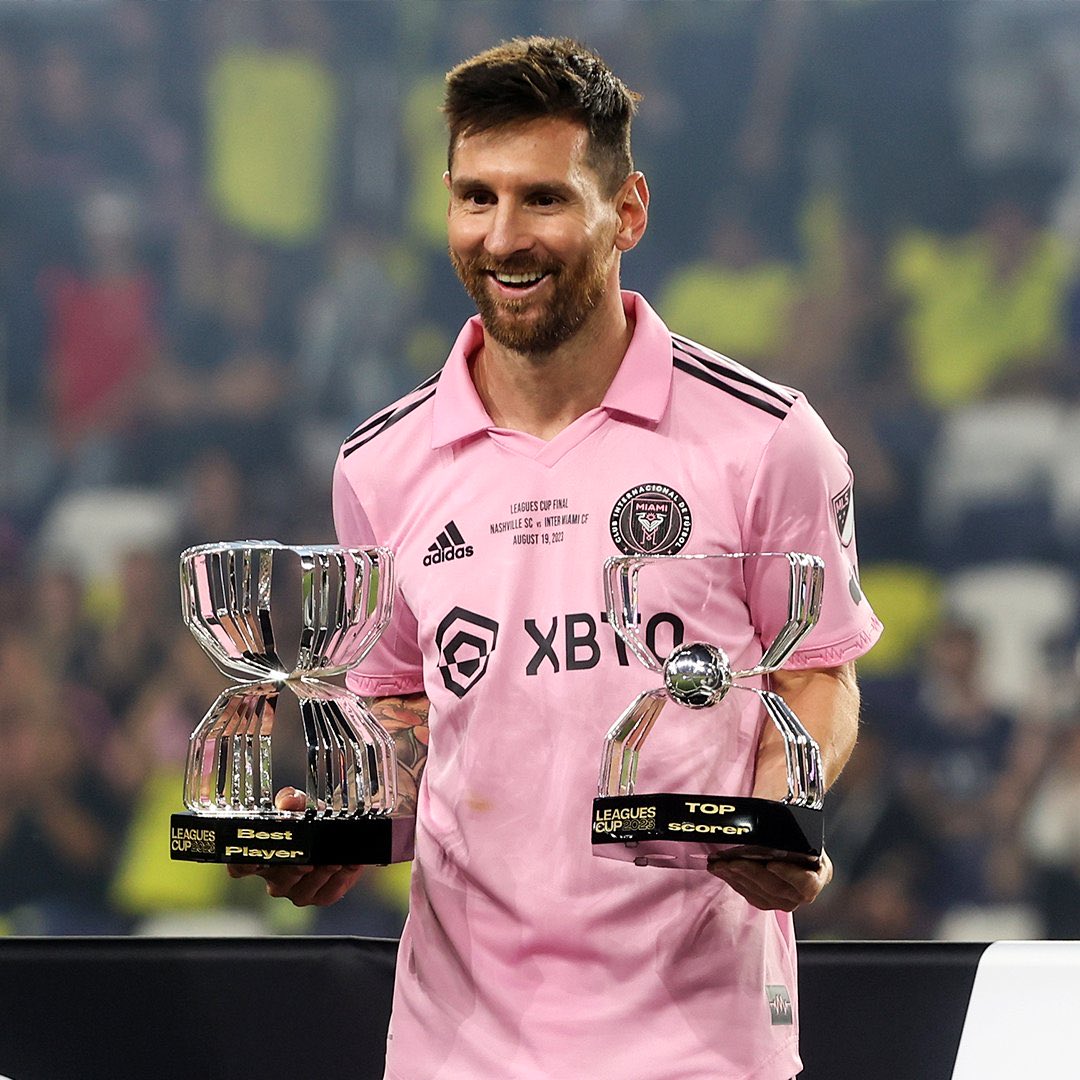 Messi with his trophy in MLS