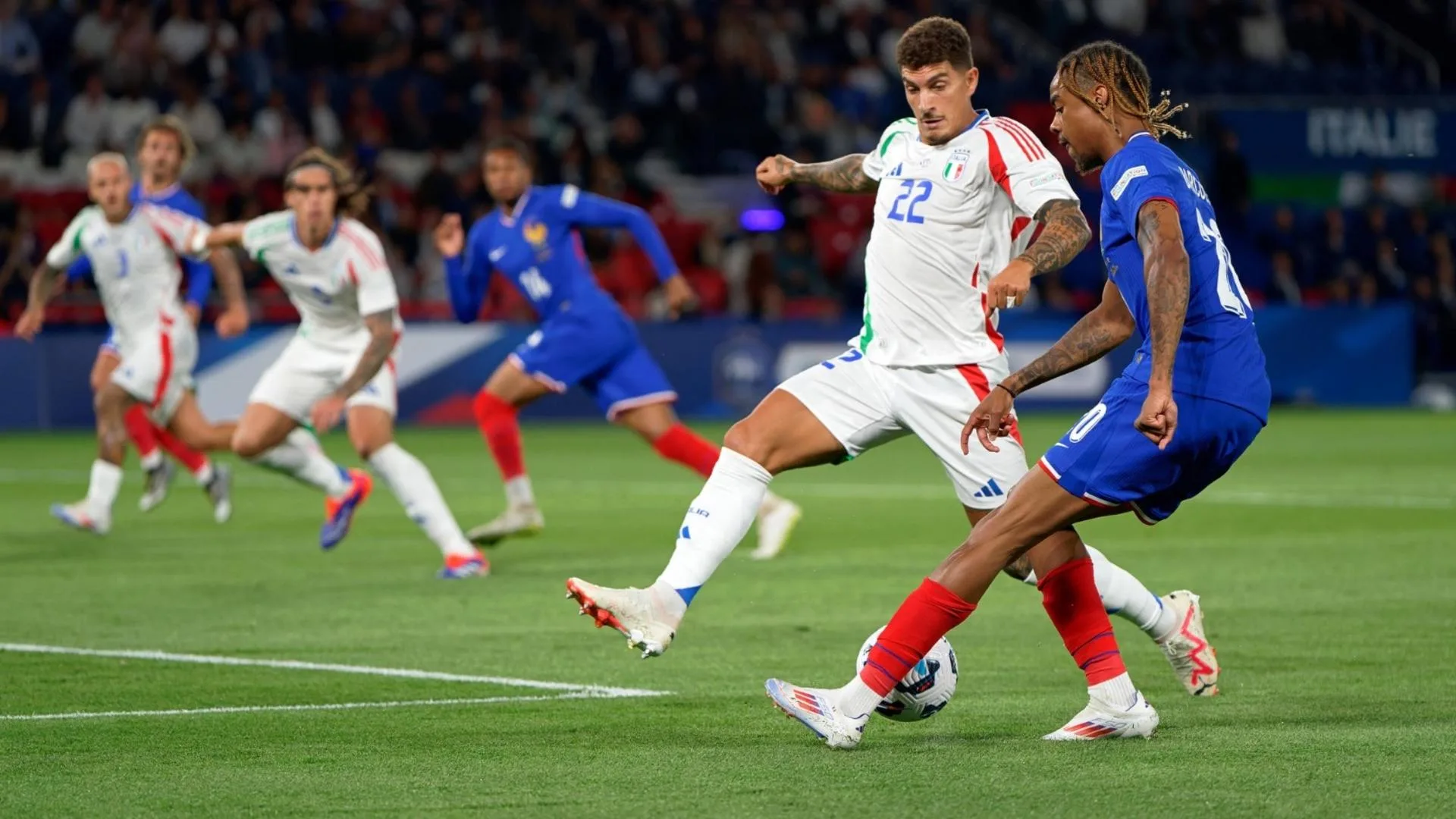 France v Italy - Parc des Princes, Paris, France - September 6, 2024 France's Kylian Mbappe shakes hands with Italy's Gianluigi Donnarumma after the match.