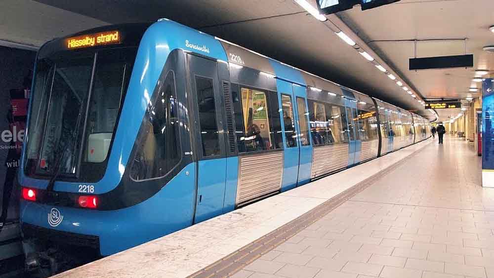 New blue Metro rail