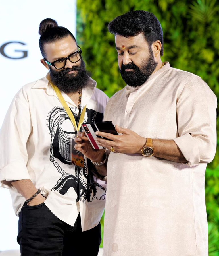 Actor Jayasurya  with Mohanlal 