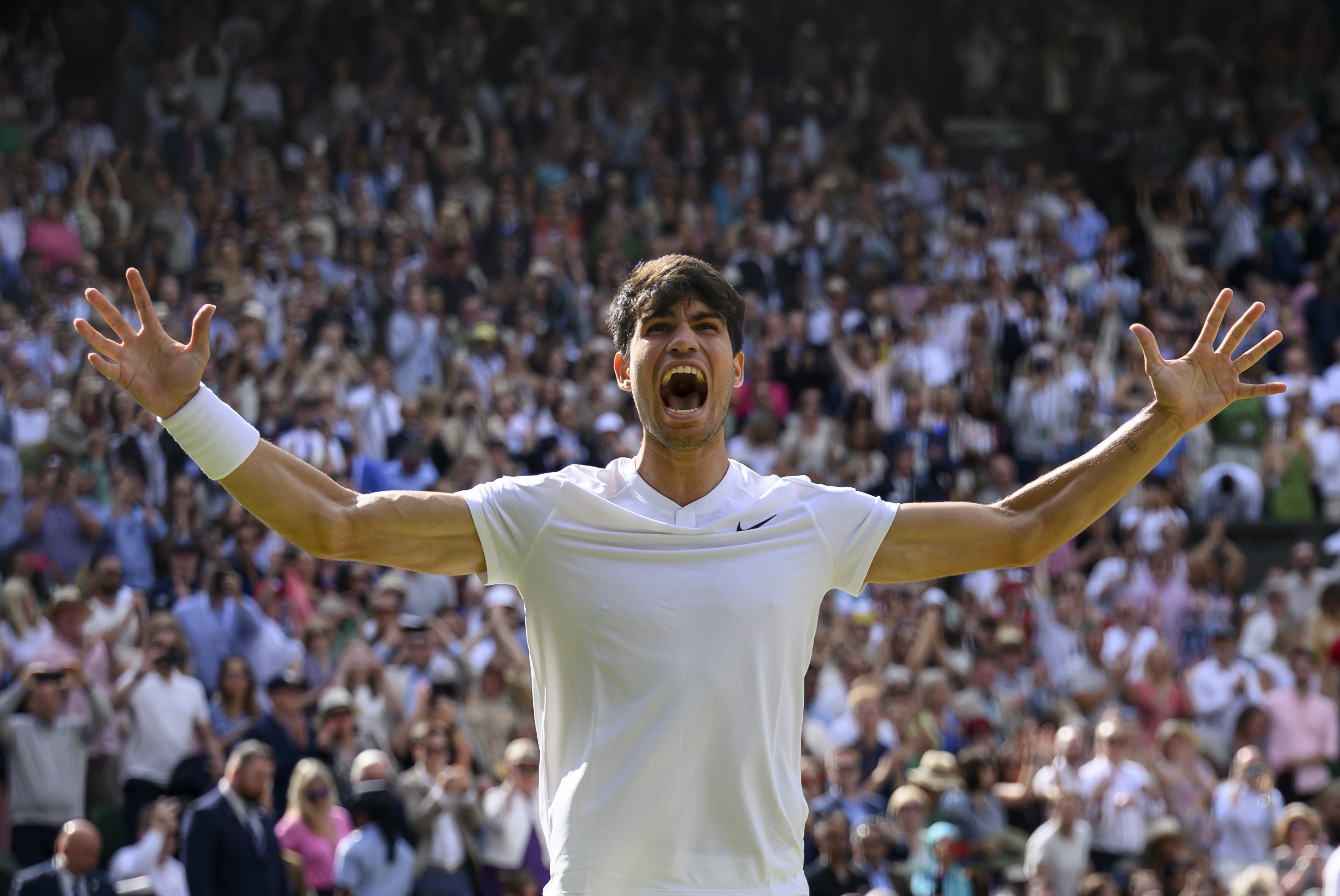 Carlos Alcaraz wins Wimbledon 2024 