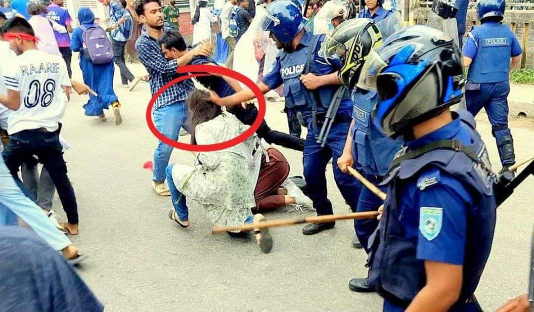 Bangladesh Civil War - Hundreds of peaceful student protestors shot dead as Sheikh Hasina fails a nation