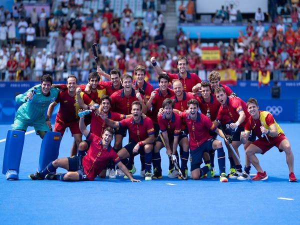 photo: Spain knock reigning Olympic hockey champions Belgium