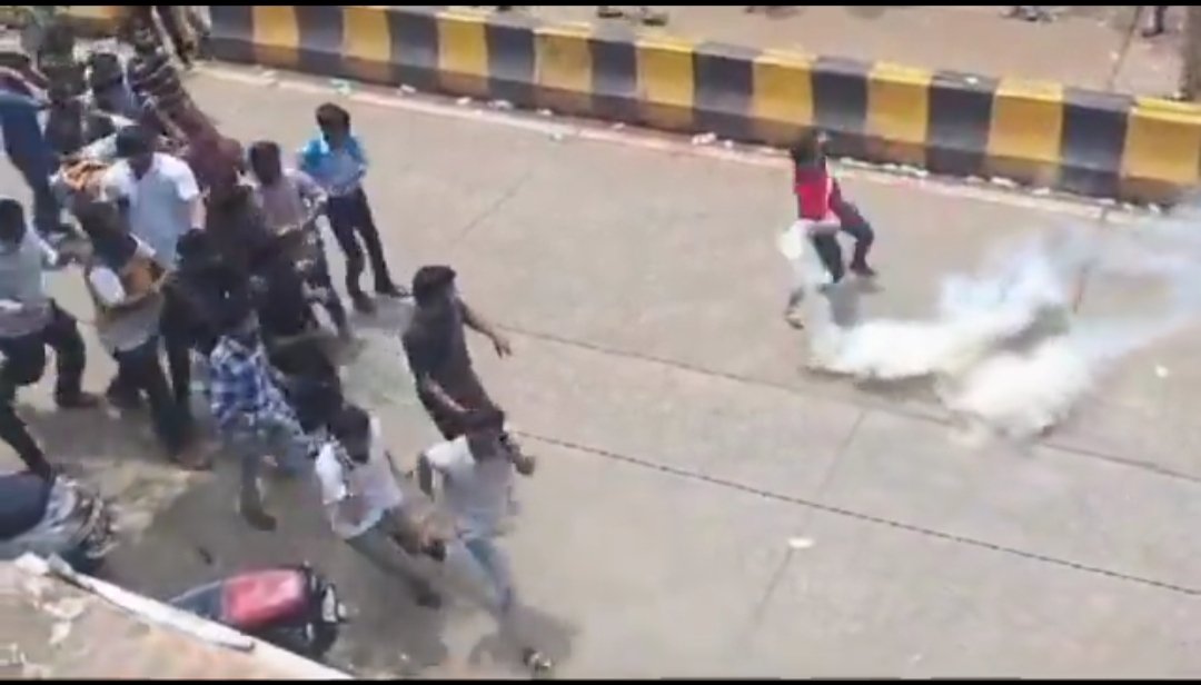 Thane Protests over 2 four y/o Kids in School turns violent