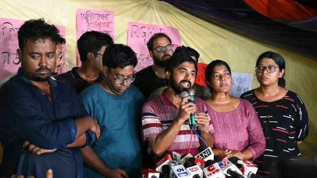 Kolkata: Doctors stage a protest in front of West Bengal Medical Council office over the R G Kar Hospital incident, in Kolkata, Thursday, Sept. 19, 2024