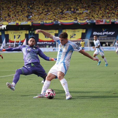 Teams Argentina and Colombia in action