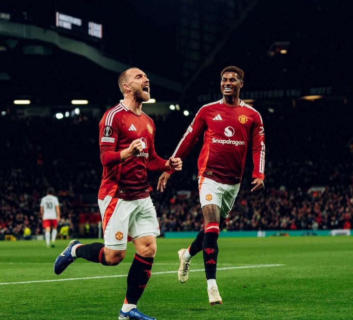 Bruno and Rashford Celebrating