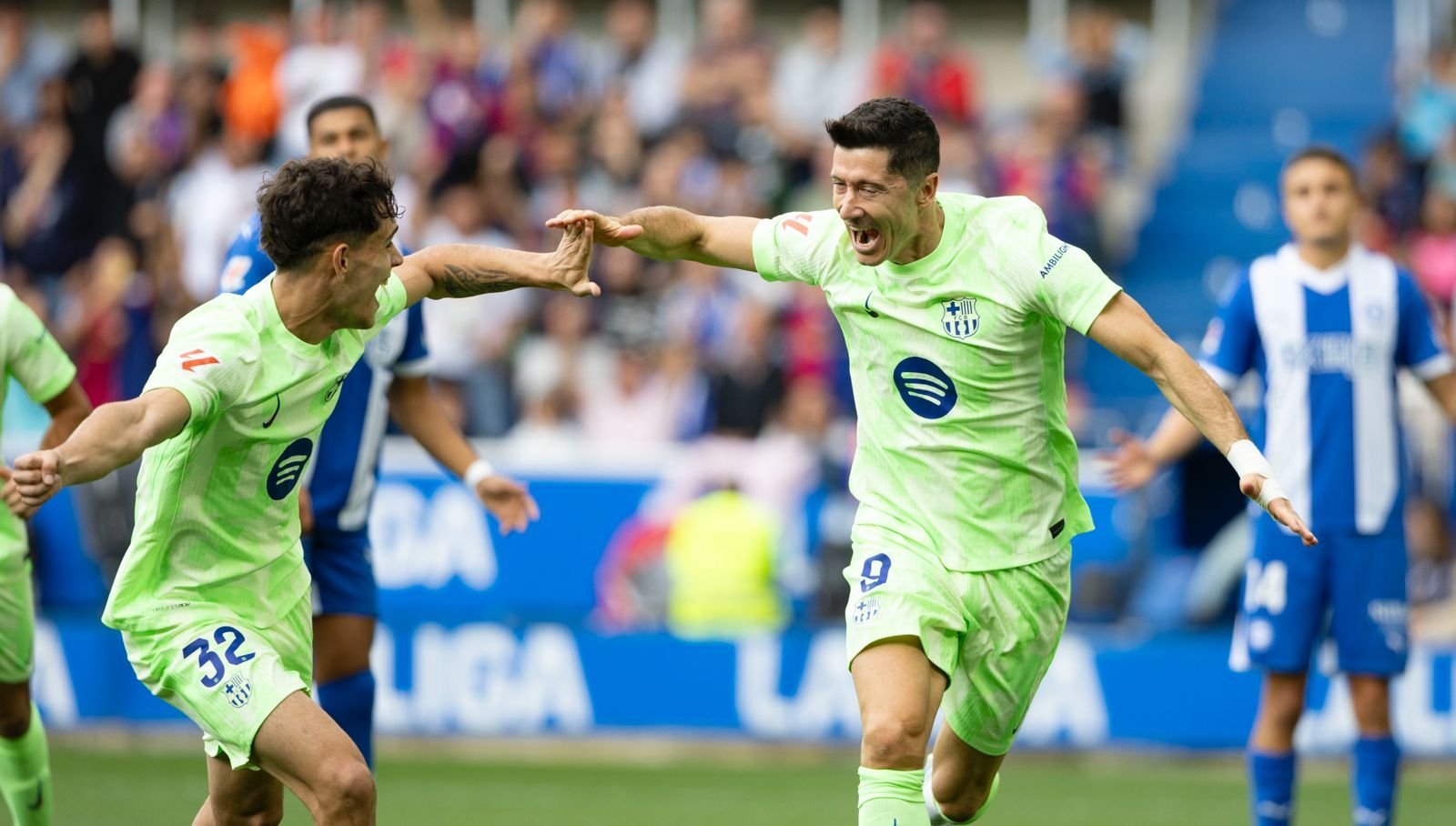 Barcelona's Robert Lewandowski scored a hattrick against Deportivo Alaves