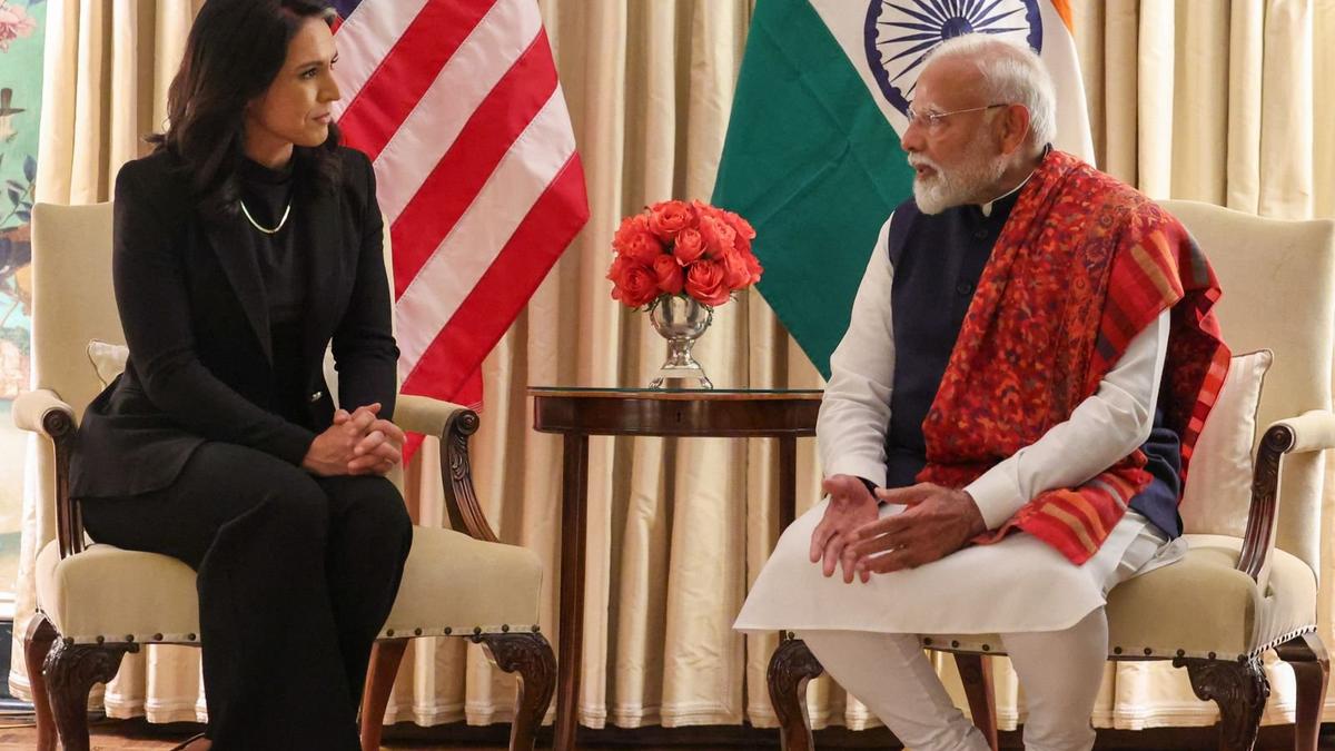 pm modi and tulsi gabbard