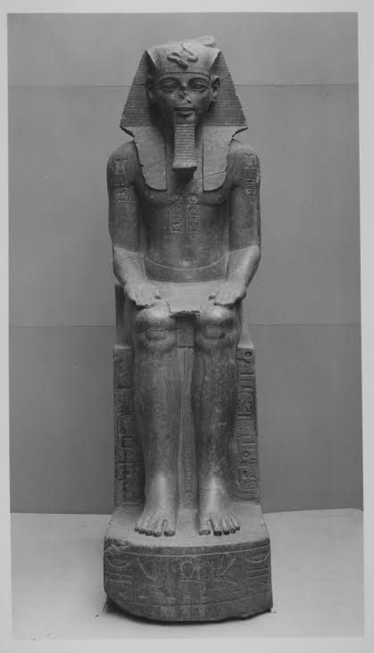 statue of Amehotep III