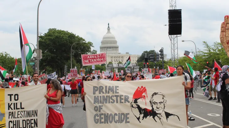 photo: thousands protest Netanyahu’s D.C. visit