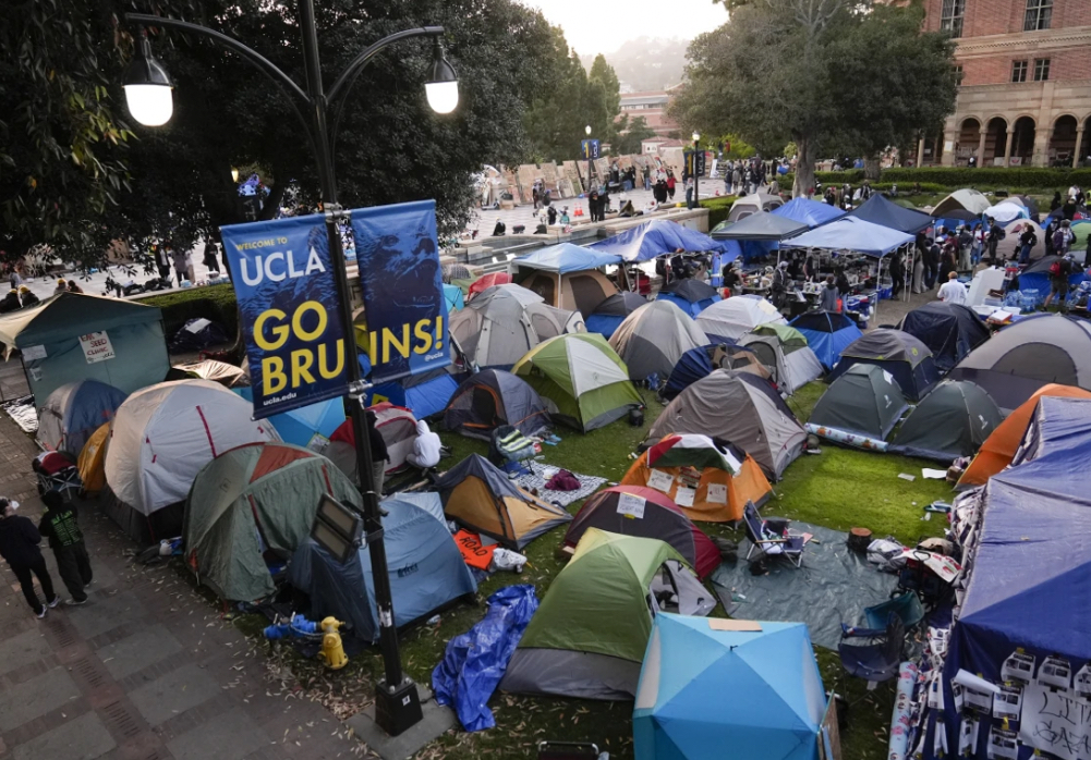 Protests and Arrests at US Campuses Spark 'Anti-Semitic' Debate