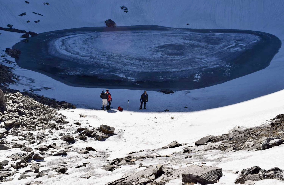 PHOTO The Skeleton Lake of Roopkund, India: