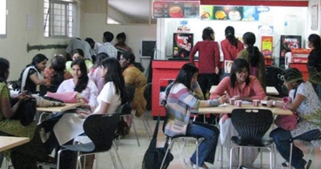 Delhi University collaborates with FSSAI to improve food safety in canteens.