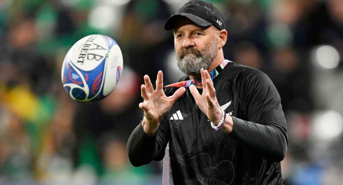 Rugby: England hires New Zealand's Andrew Strawbridge as a temporary skills coach