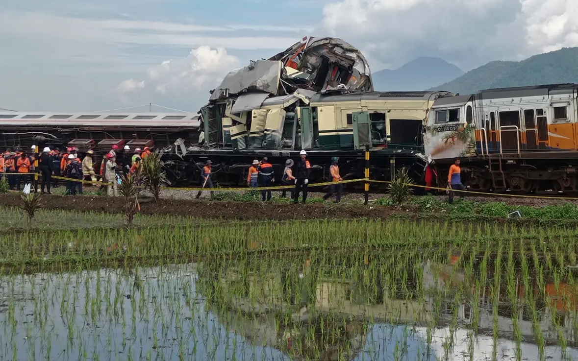 Fatal train collision on Indonesia's main island of Java claimed the lives of three