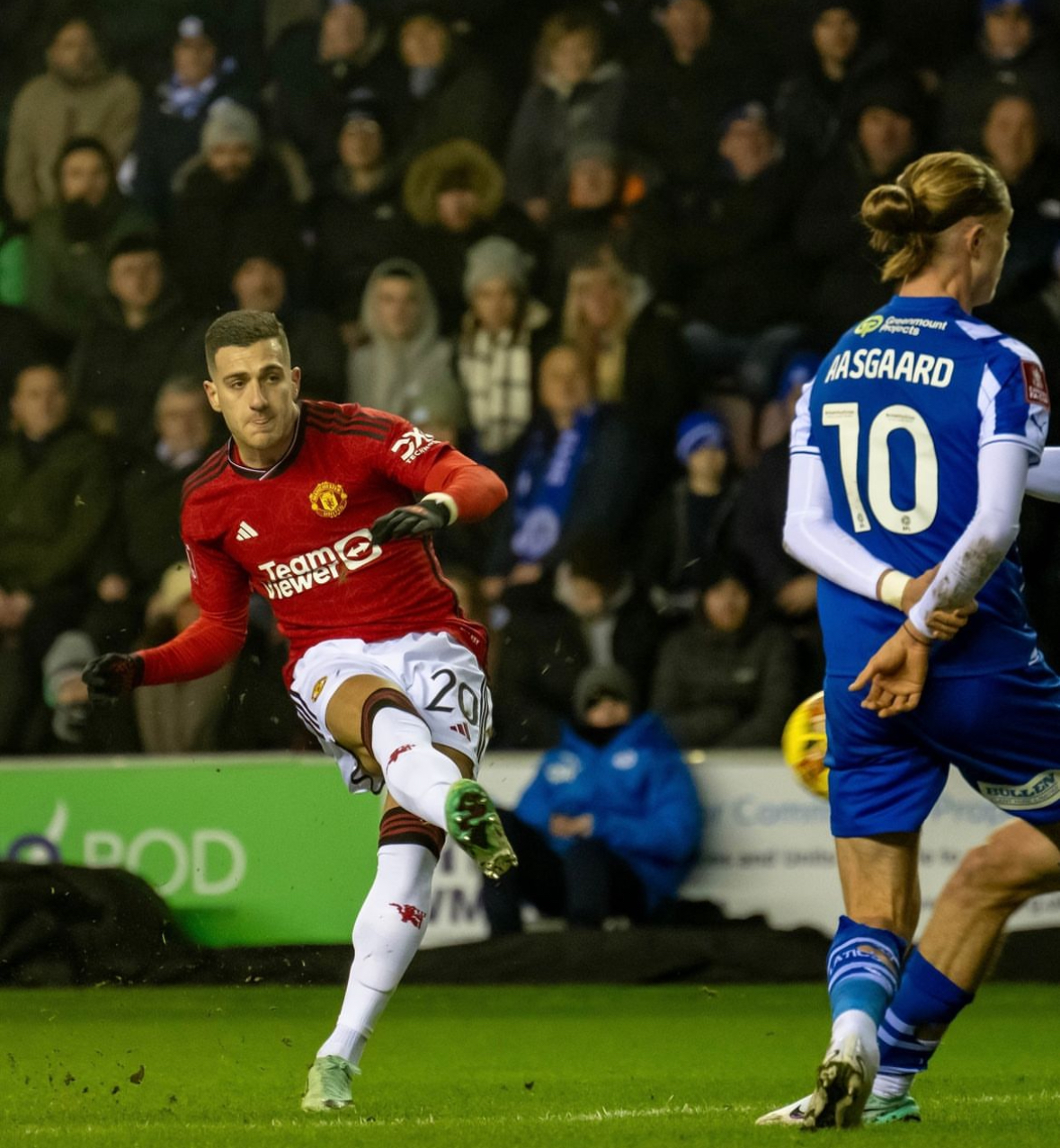 Man United comfortably secures a 2-0 victory against Wigan in the FA Cup