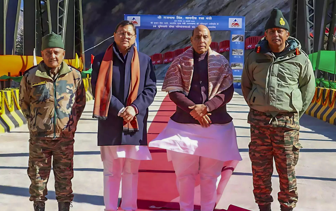 Defence minister unveils 35 Border Road projects valued at Rs 670 crore